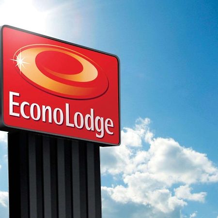 Econo Lodge Эшборо Экстерьер фото