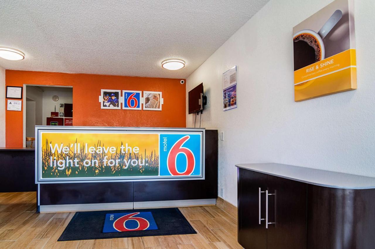 Econo Lodge Эшборо Экстерьер фото